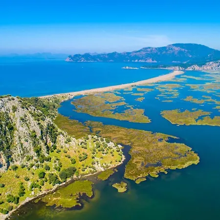 Bercu Paradise Villa