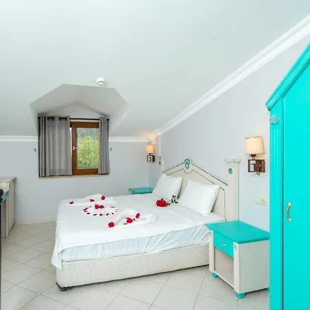 Bercu Paradise Villa *