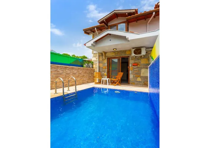 Villa Bercu Paradise *